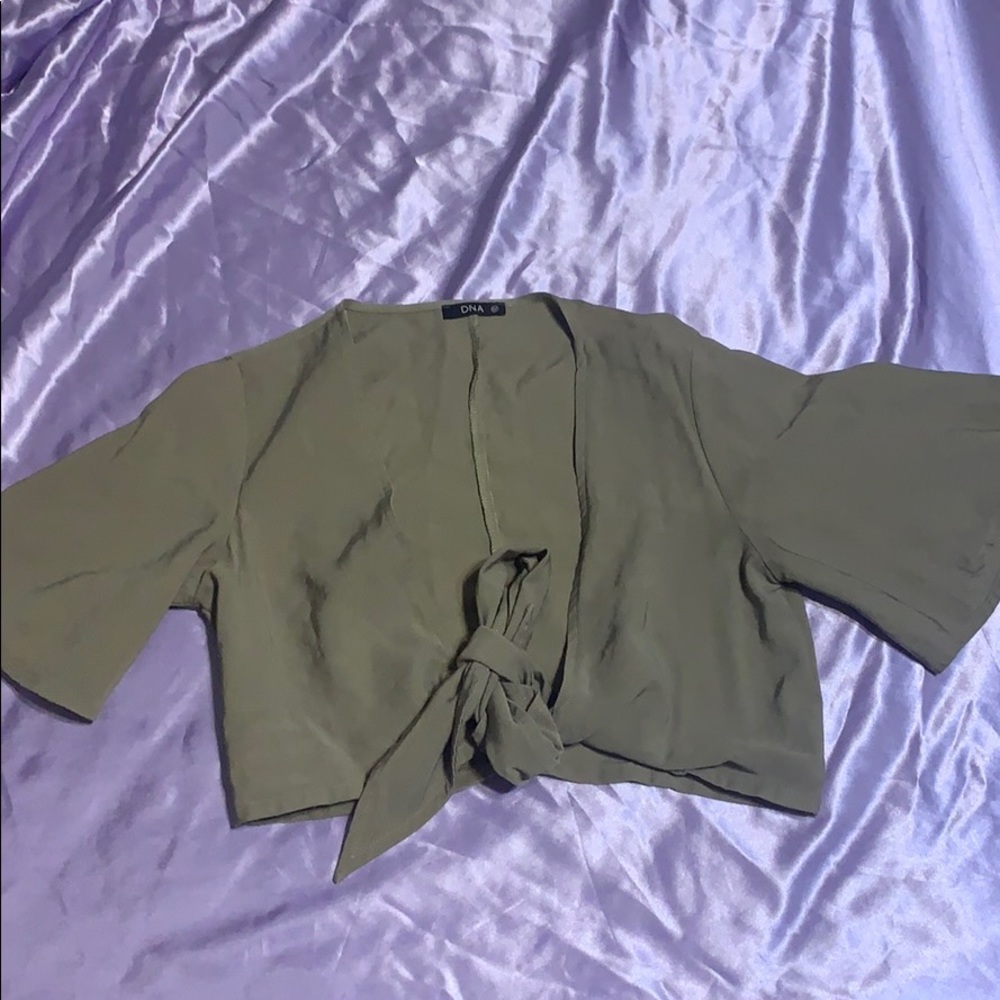 Olive green cropped deep V tie shirt!